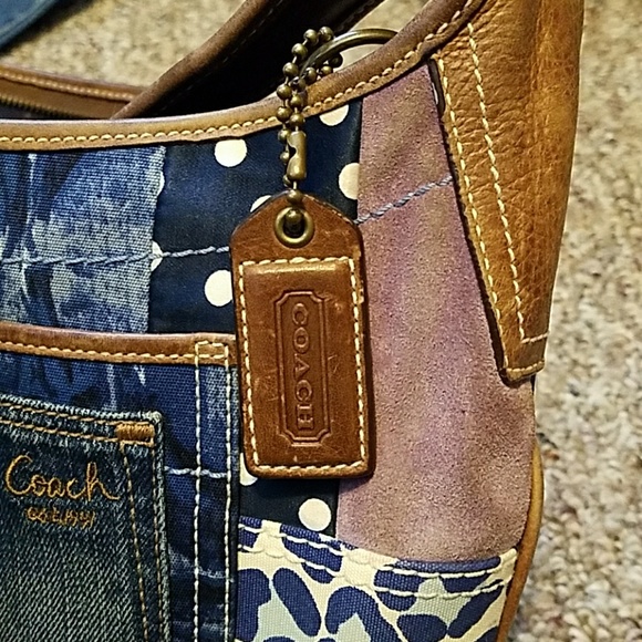 Authentic coach purse. - Picture 5 of 8